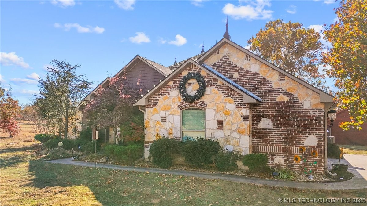 555 White Chimney Property Photo 45