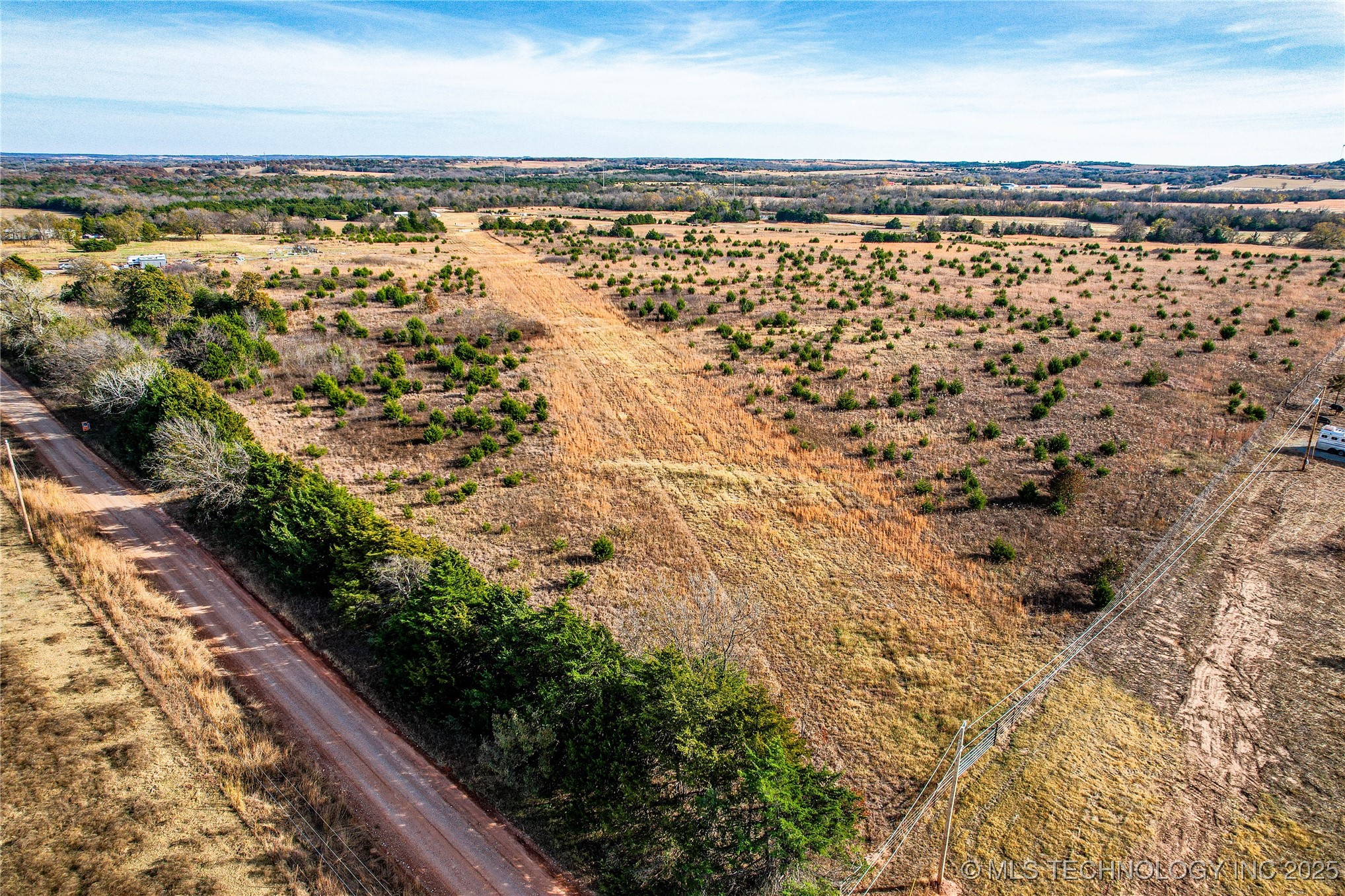 0000 E 760 Road Property Photo 2
