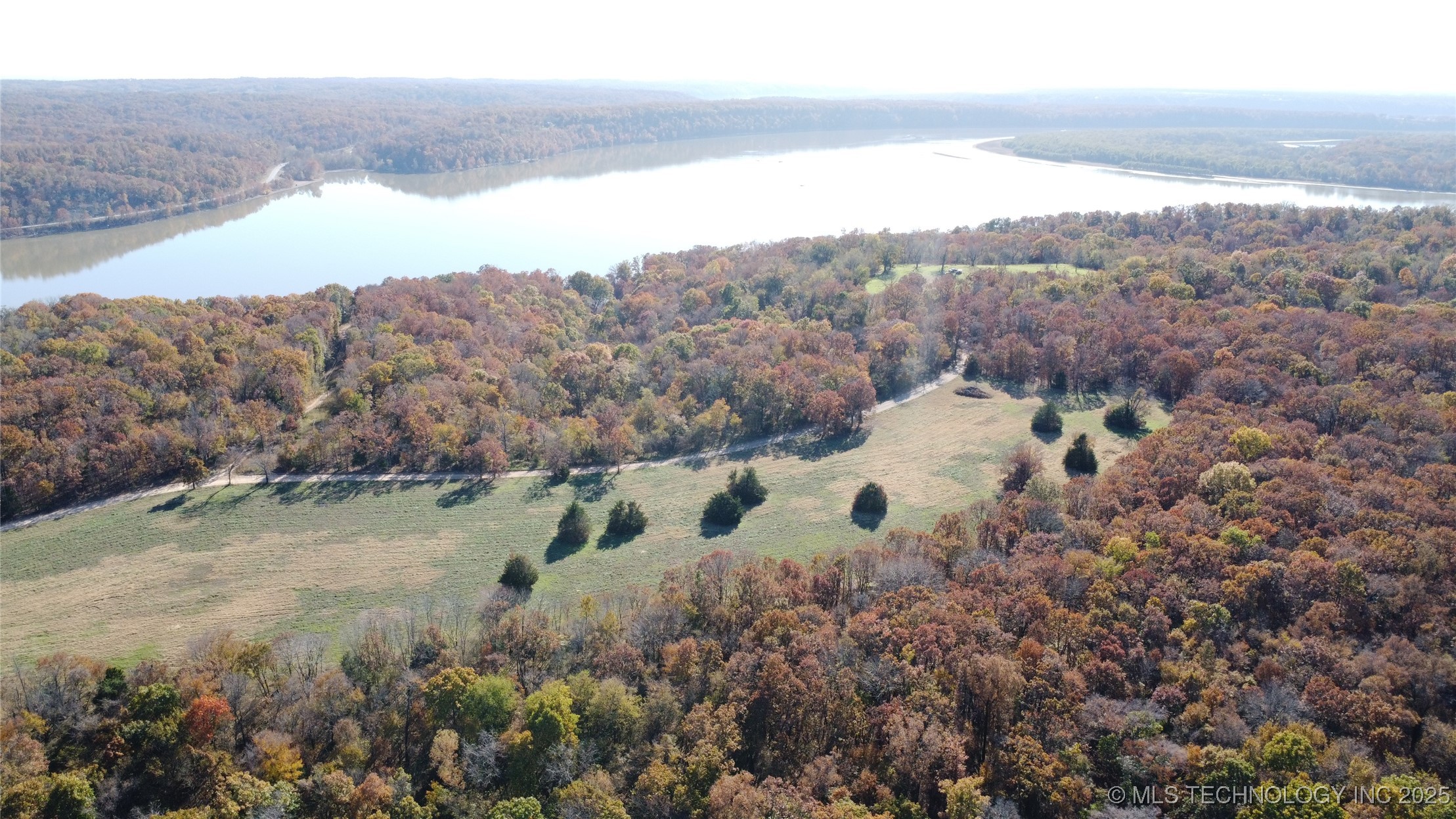 18101 S 641 Road Property Photo 4