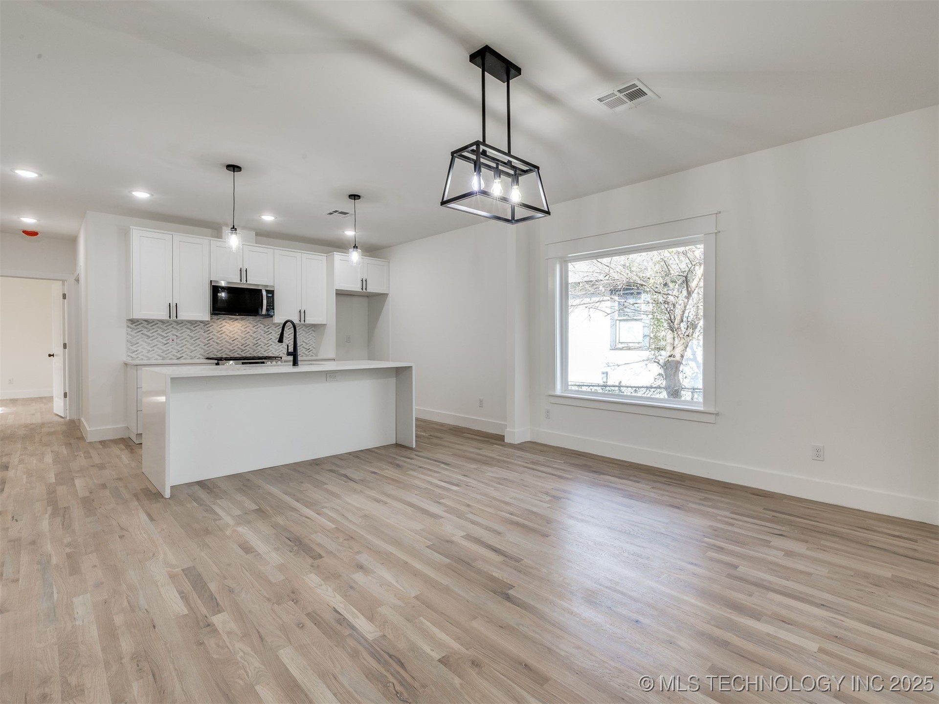 254 N Yukon Avenue Property Photo 7