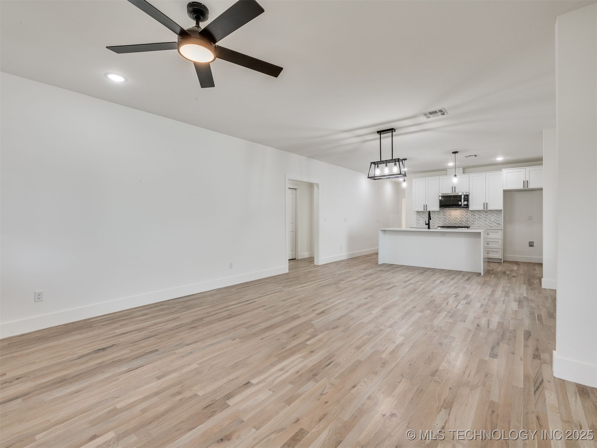 254 N Yukon Avenue Property Photo 8