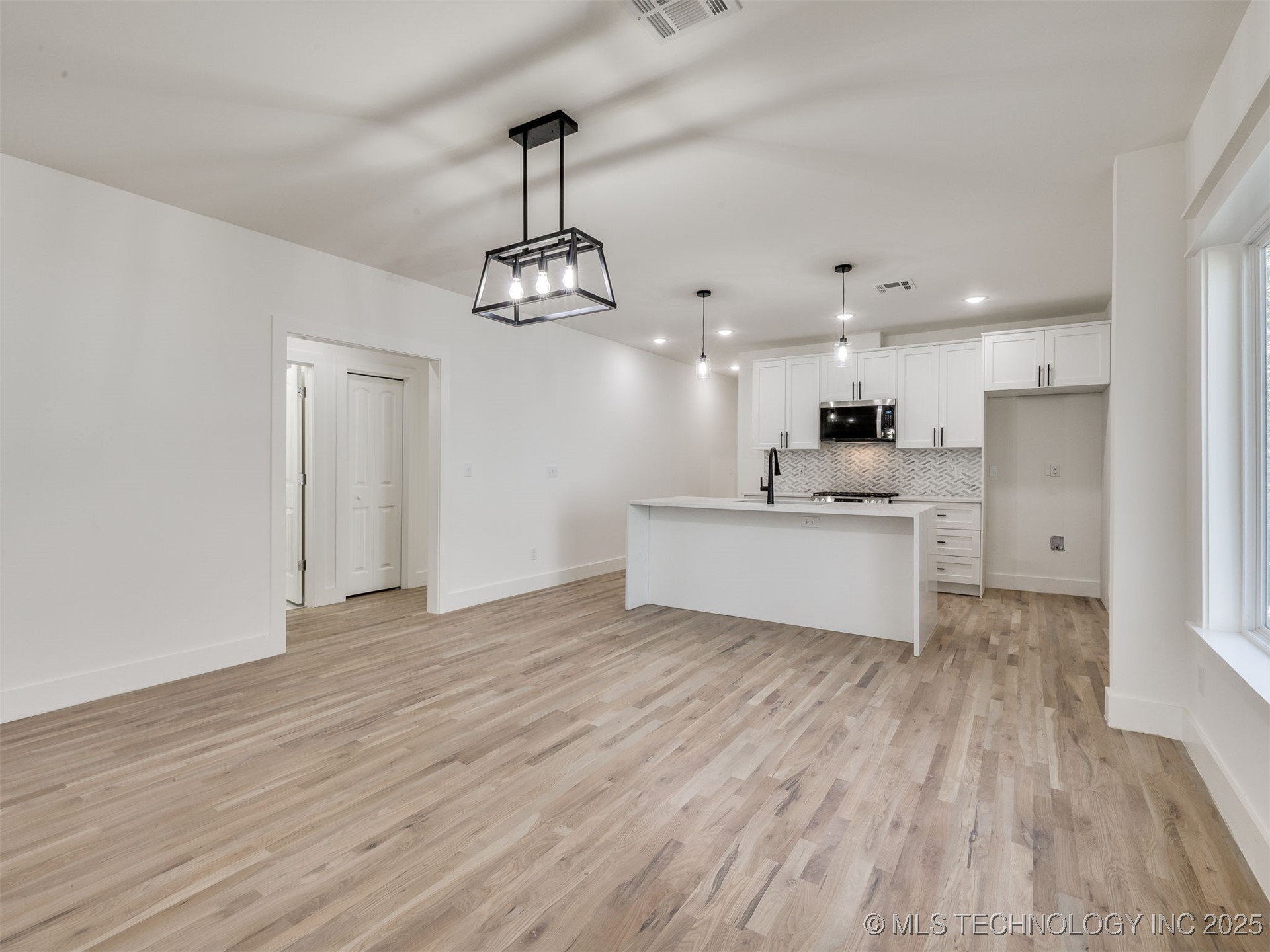 254 N Yukon Avenue Property Photo 9