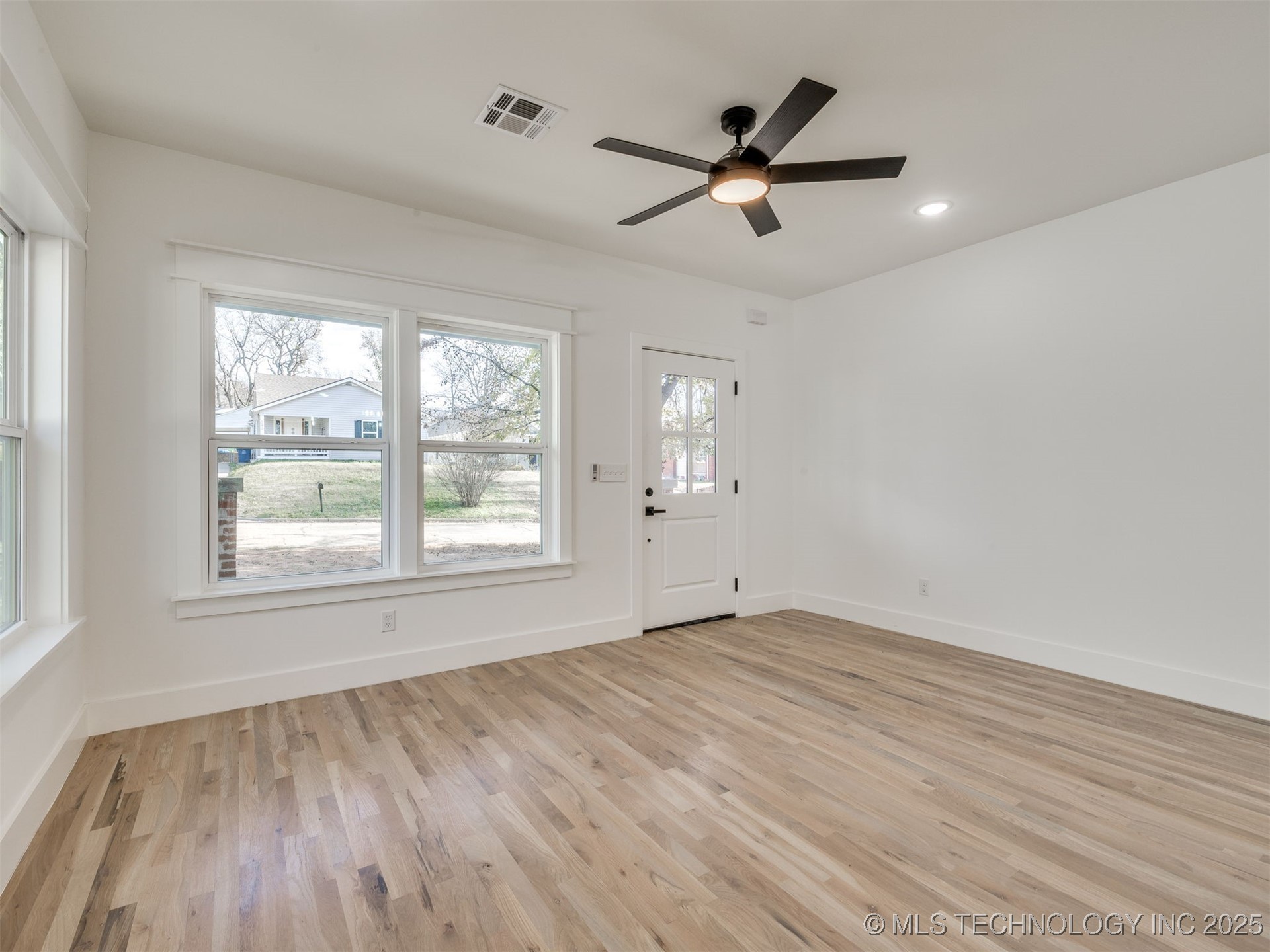 254 N Yukon Avenue Property Photo 11