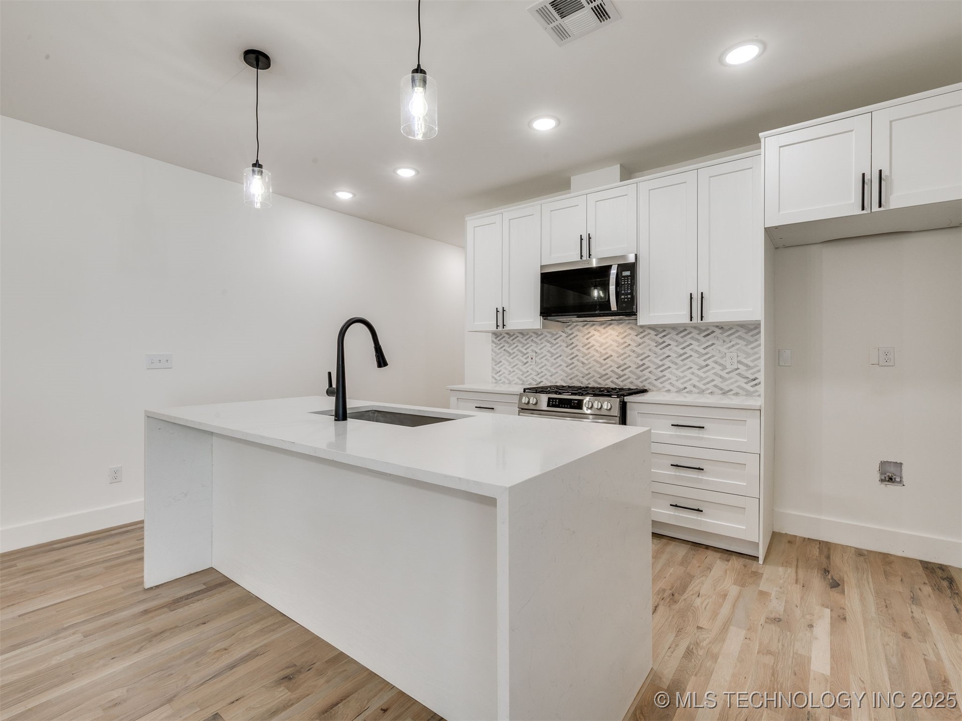 254 N Yukon Avenue Property Photo 17