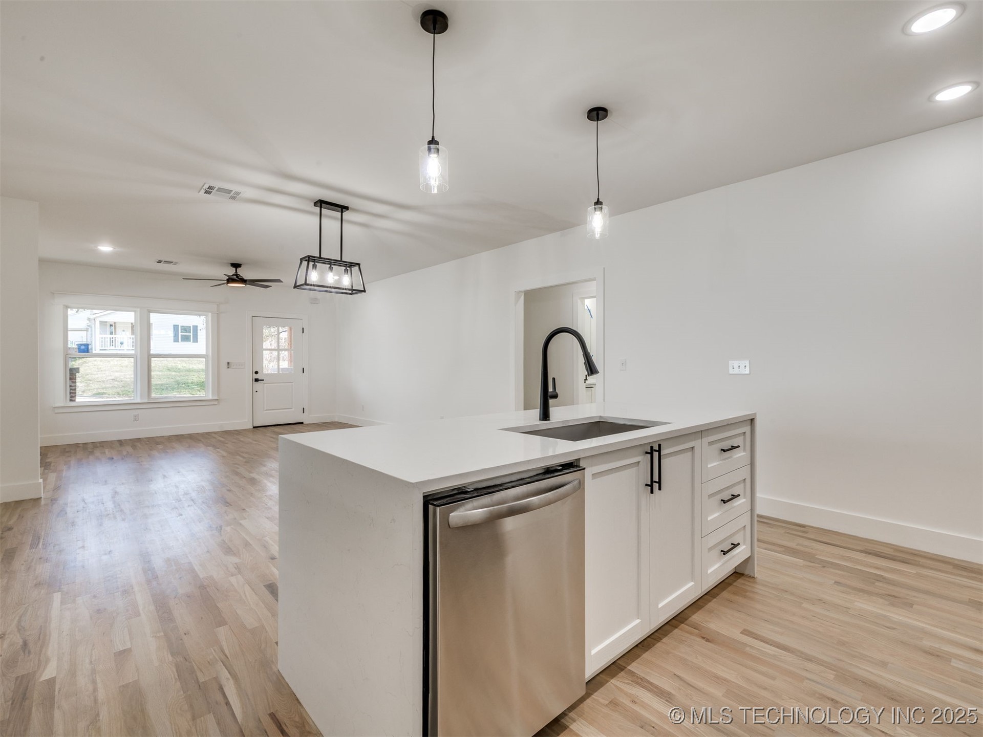 254 N Yukon Avenue Property Photo 20