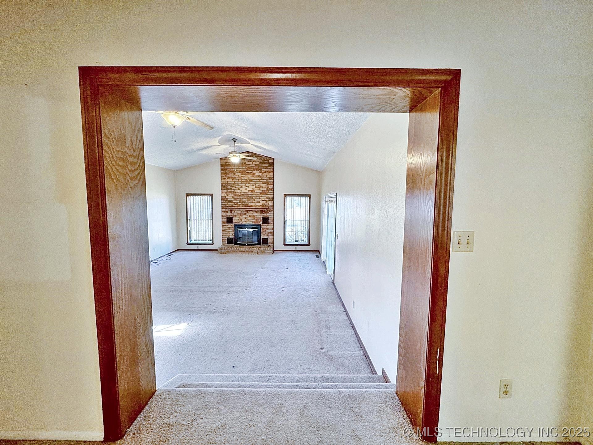 613 S Rodgers Street Property Photo 15