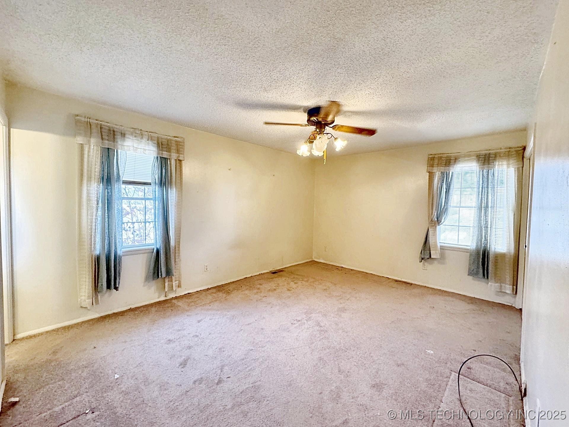 613 S Rodgers Street Property Photo 33