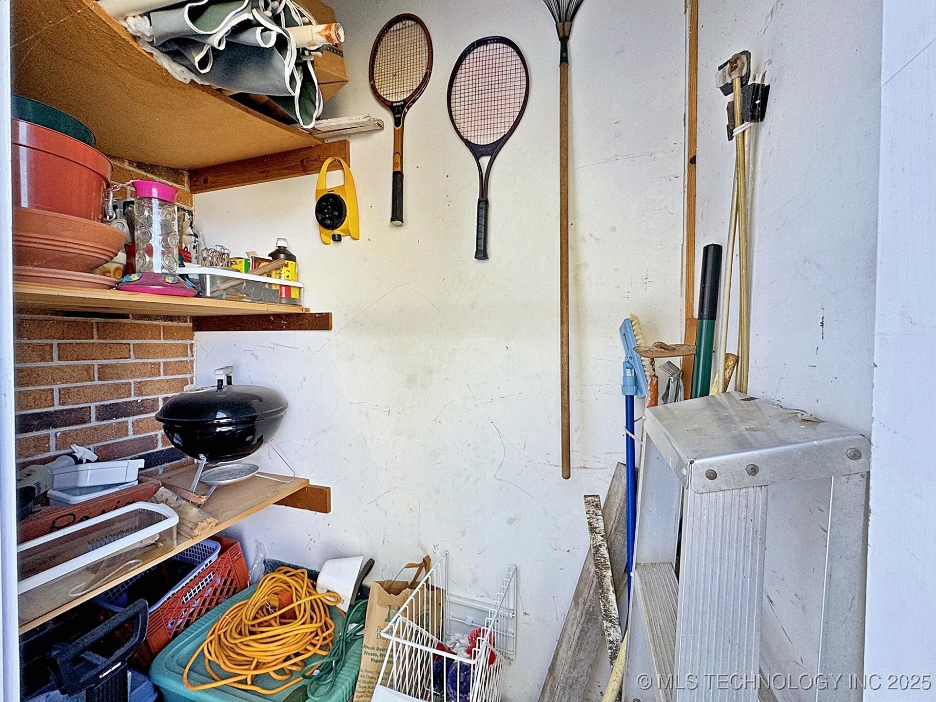 613 S Rodgers Street Property Photo 51