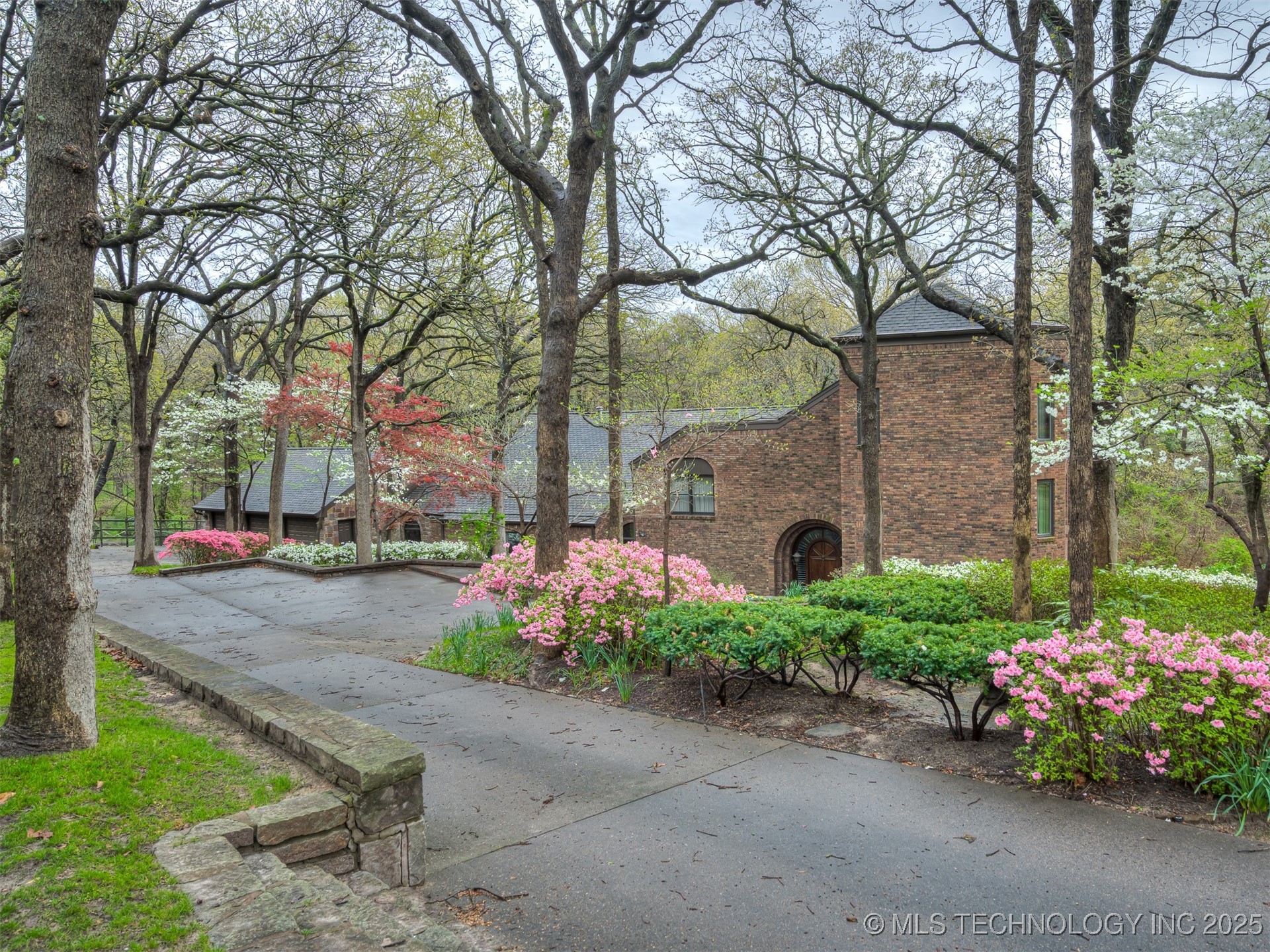 11475 S Yale Avenue Property Photo 1