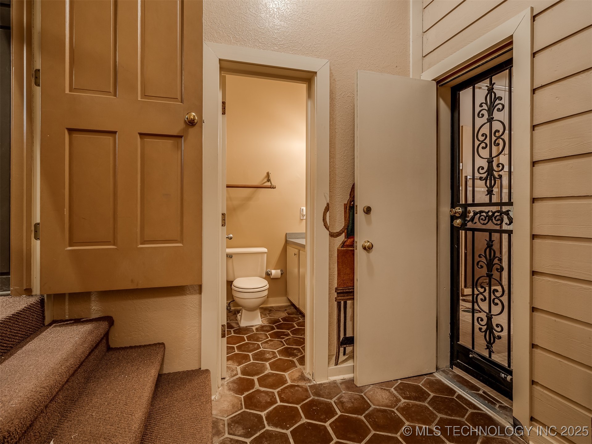 11475 S Yale Avenue Property Photo 16