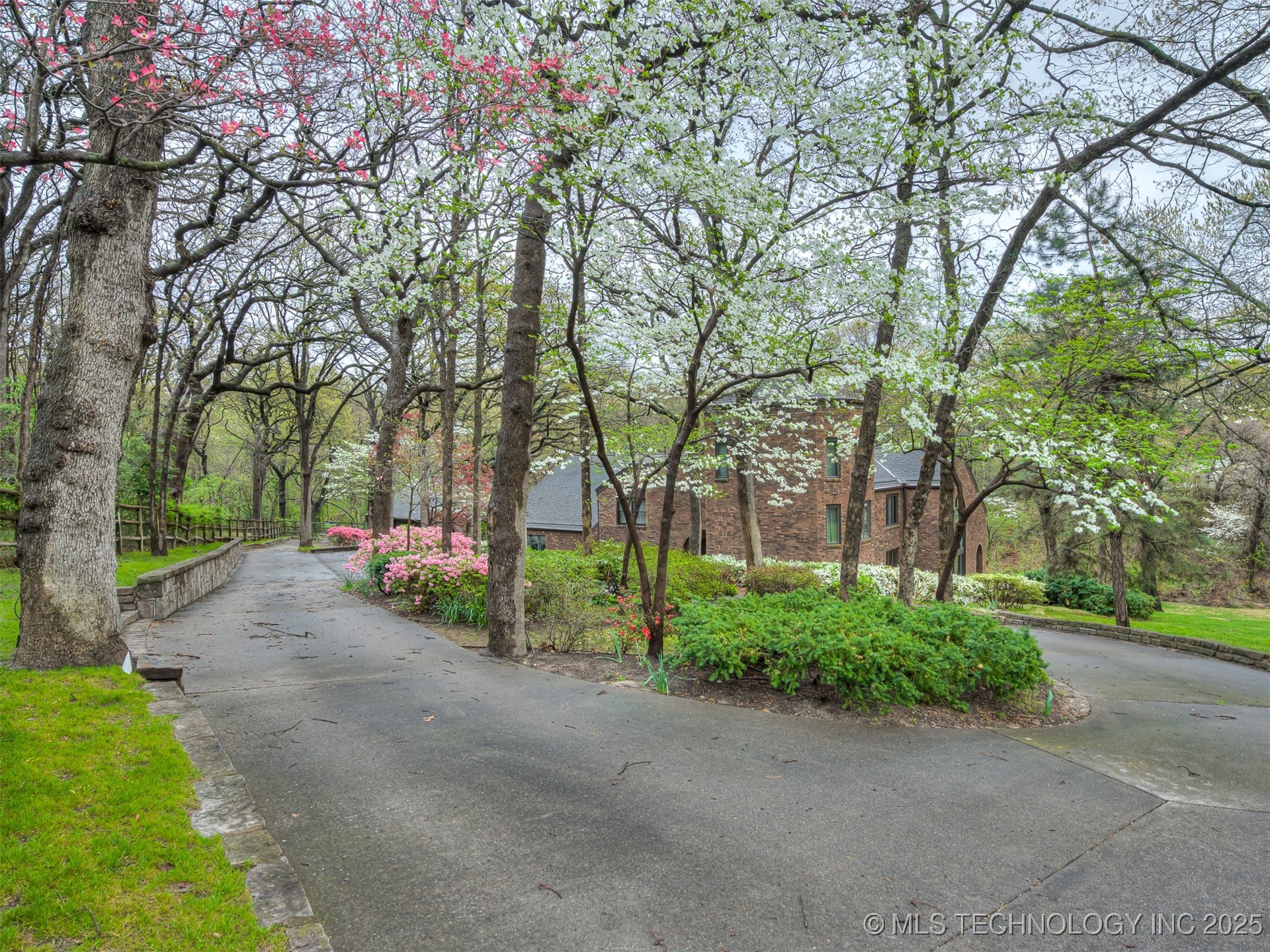 11475 S Yale Avenue Property Photo 95