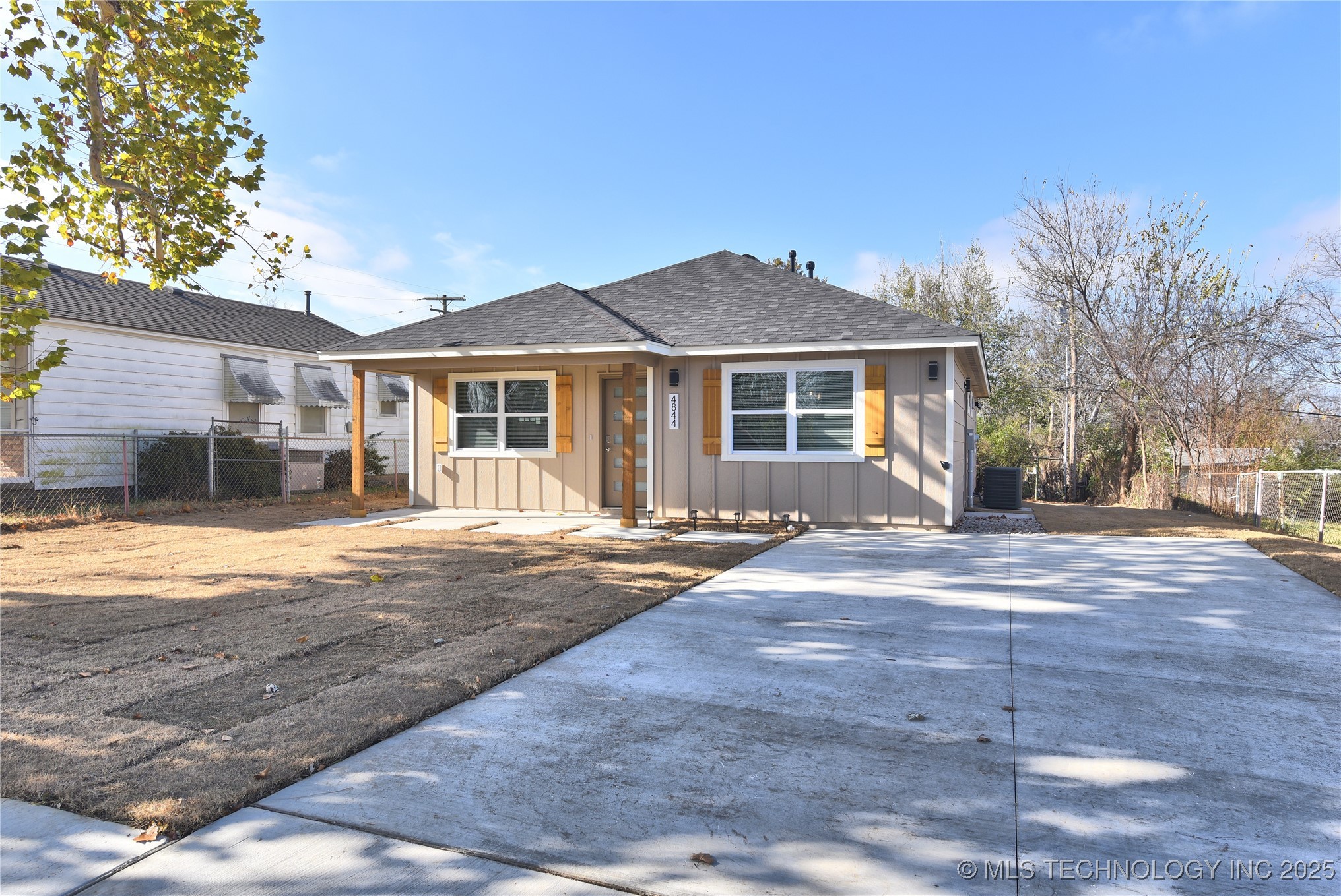 4844 S 34th Avenue W Property Photo 1