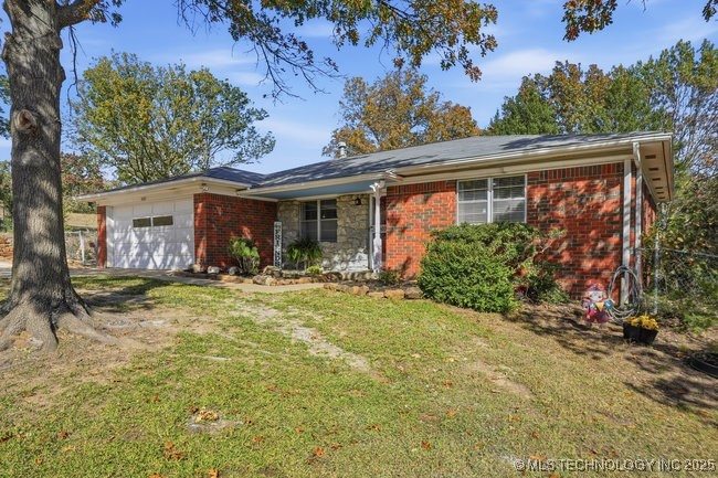 4367 Lakeside Drive Property Photo 3