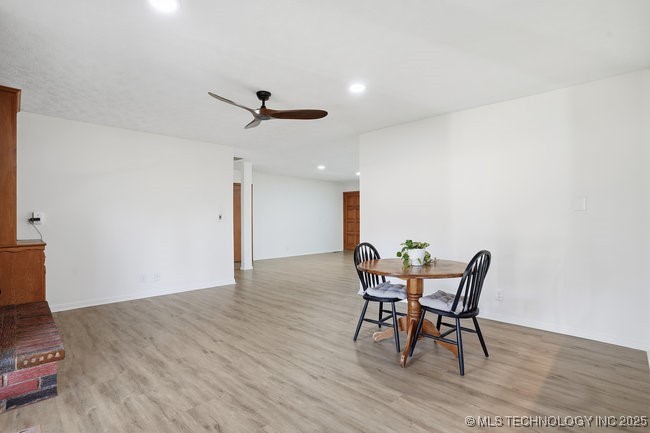 4367 Lakeside Drive Property Photo 15