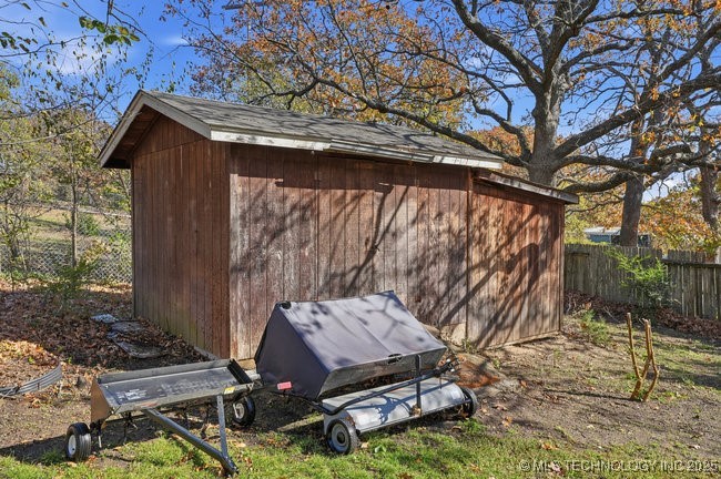 4367 Lakeside Drive Property Photo 45