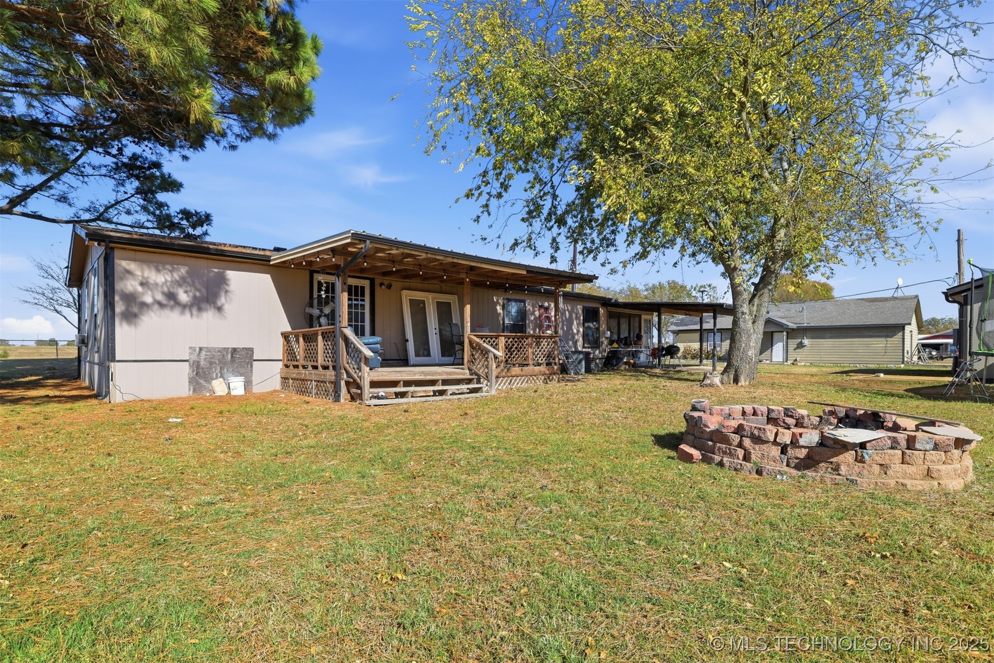 1827 Platter Property Photo 2