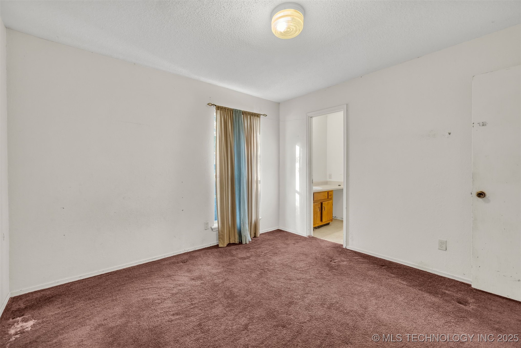 571 W 149th Place Property Photo 14