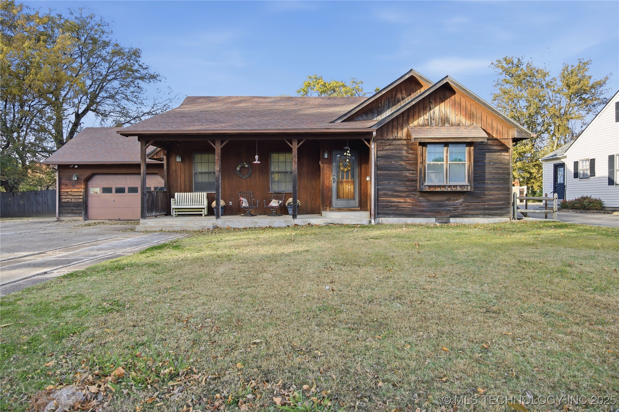 1812 Houston Street Property Photo 2