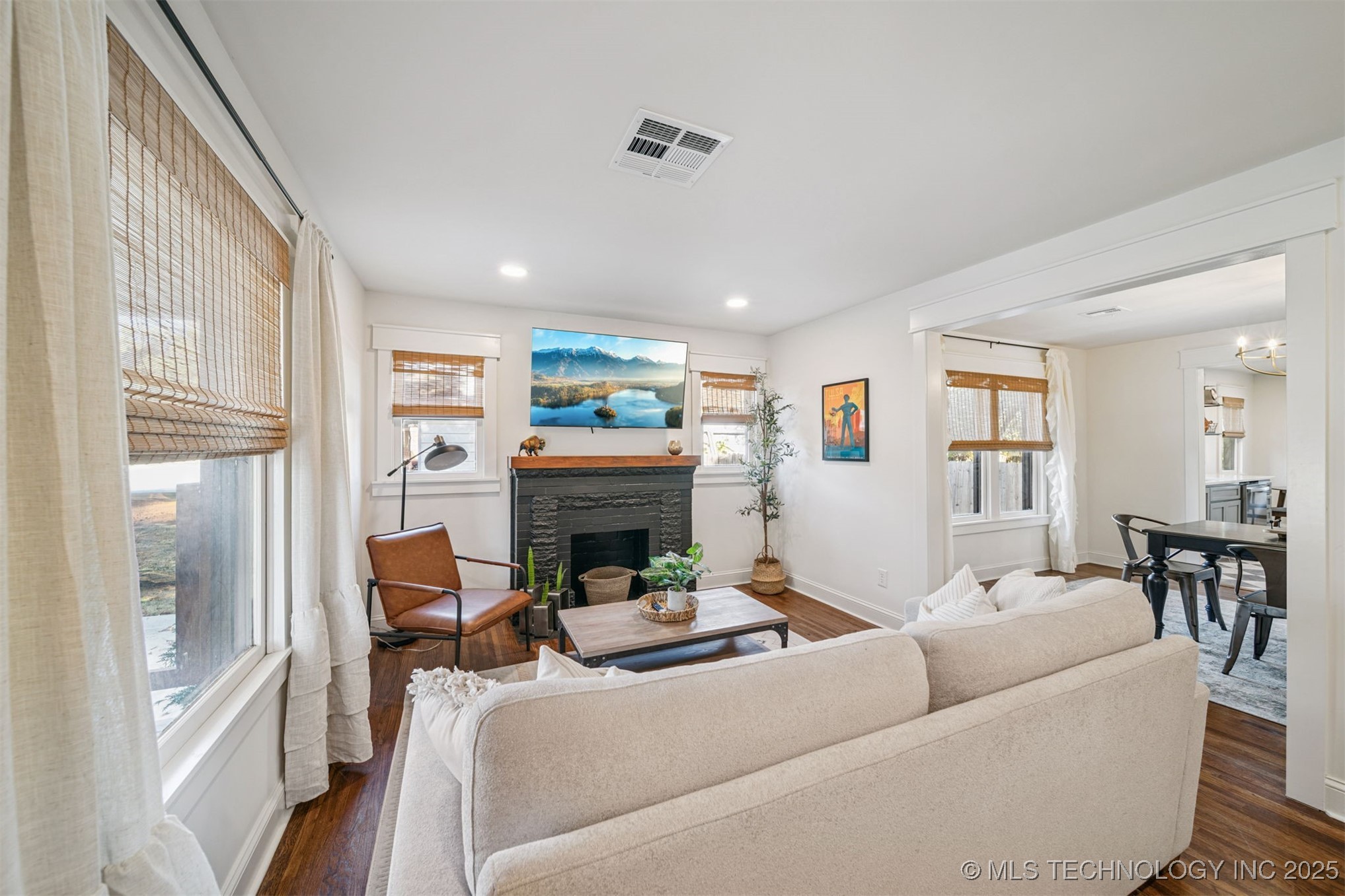 1423 S Delaware Avenue Property Photo 4