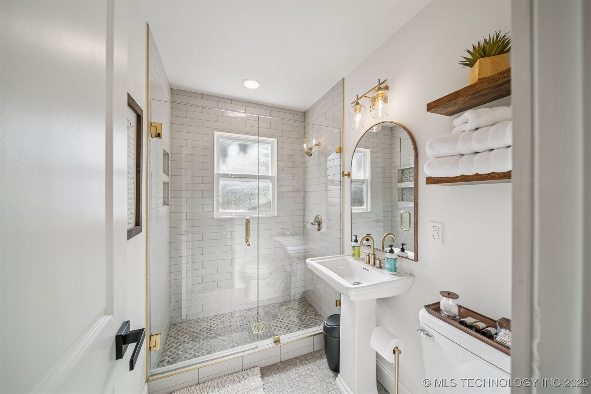 1423 S Delaware Avenue Property Photo 10