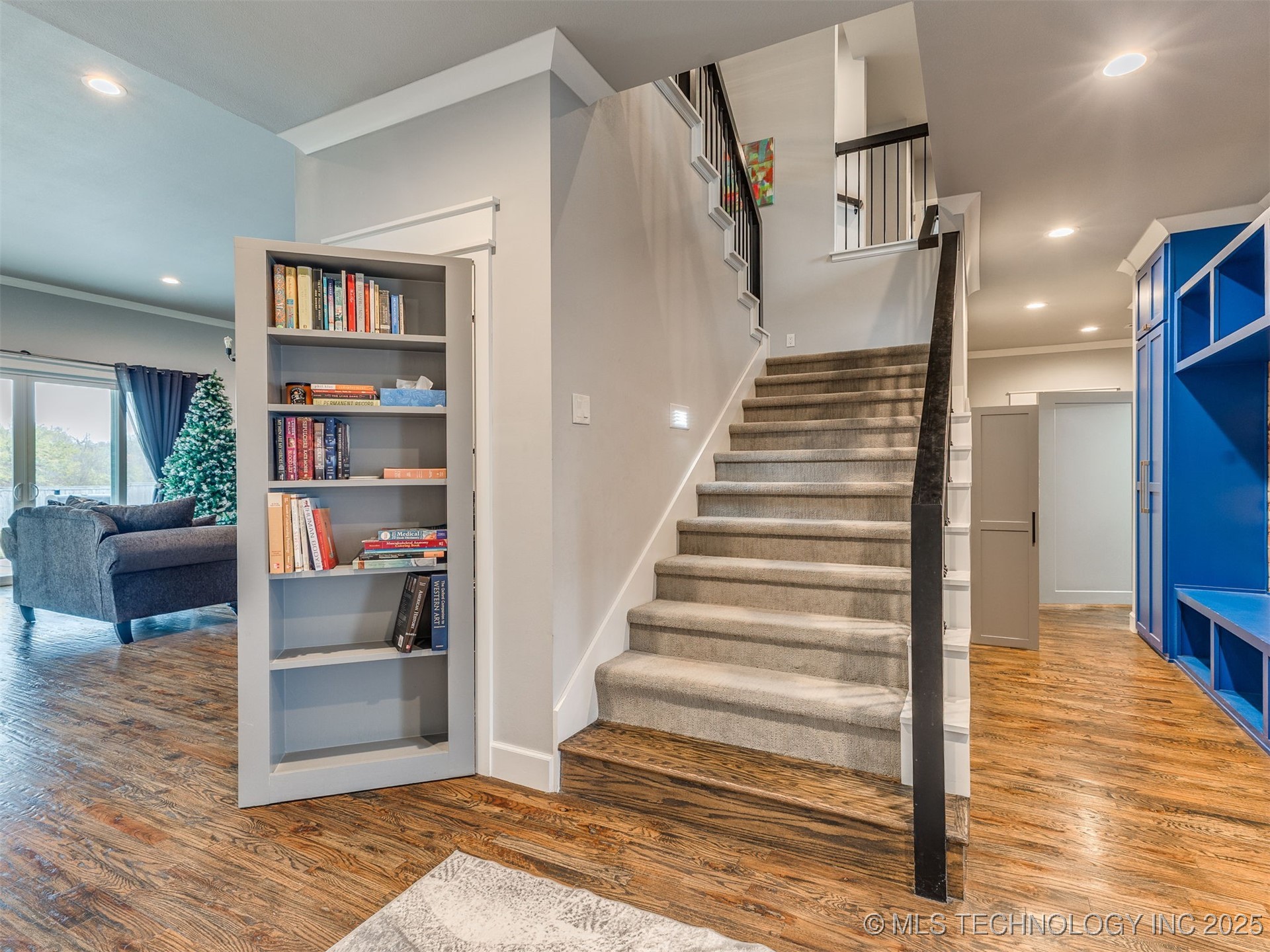 17243 S 21st East Avenue Property Photo 3