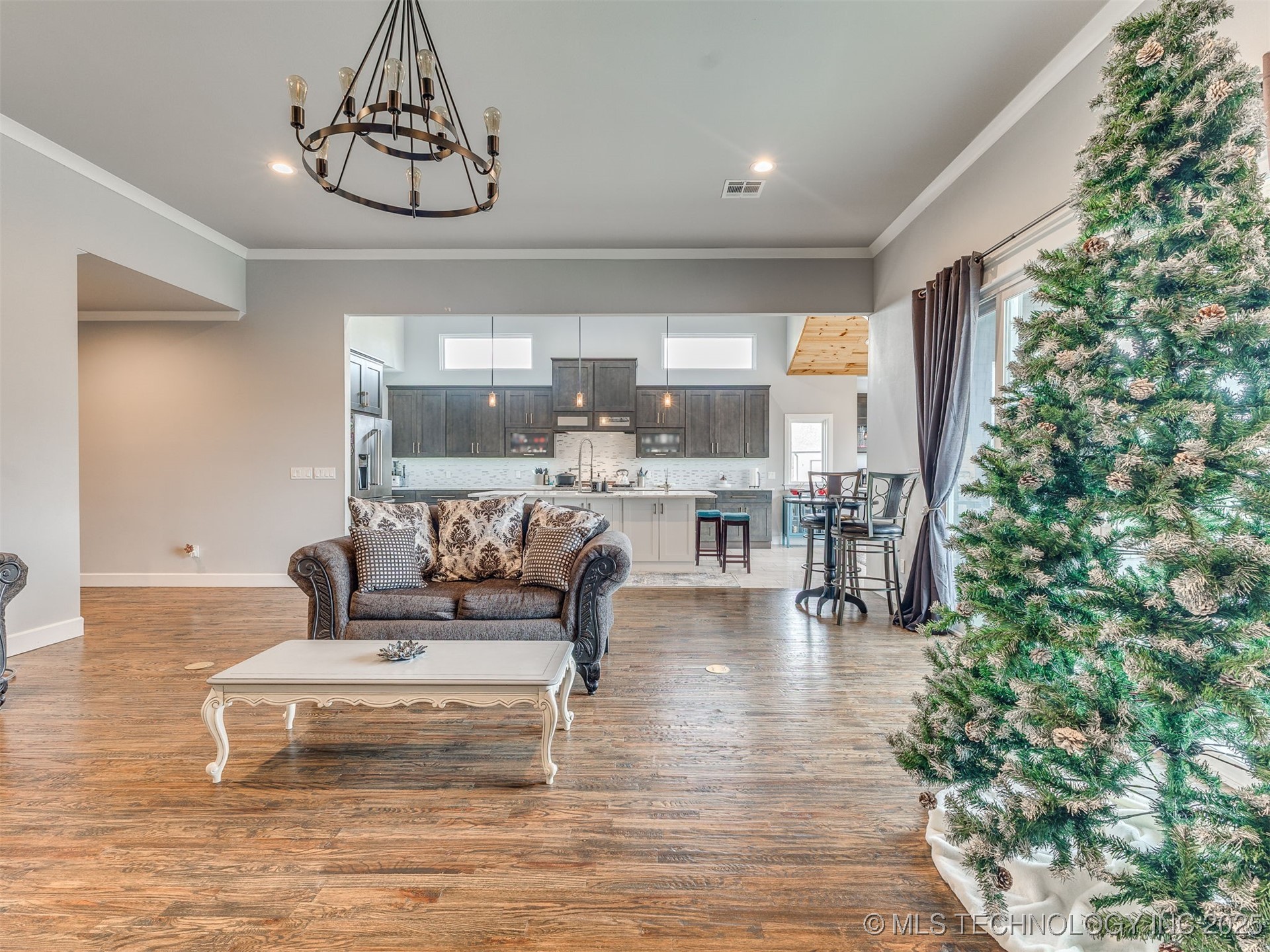 17243 S 21st East Avenue Property Photo 16