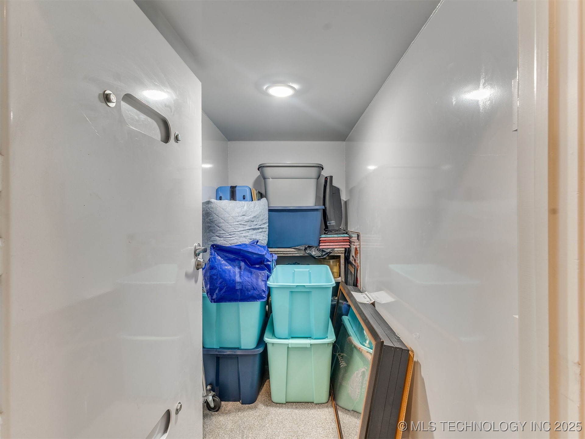 17243 S 21st East Avenue Property Photo 28