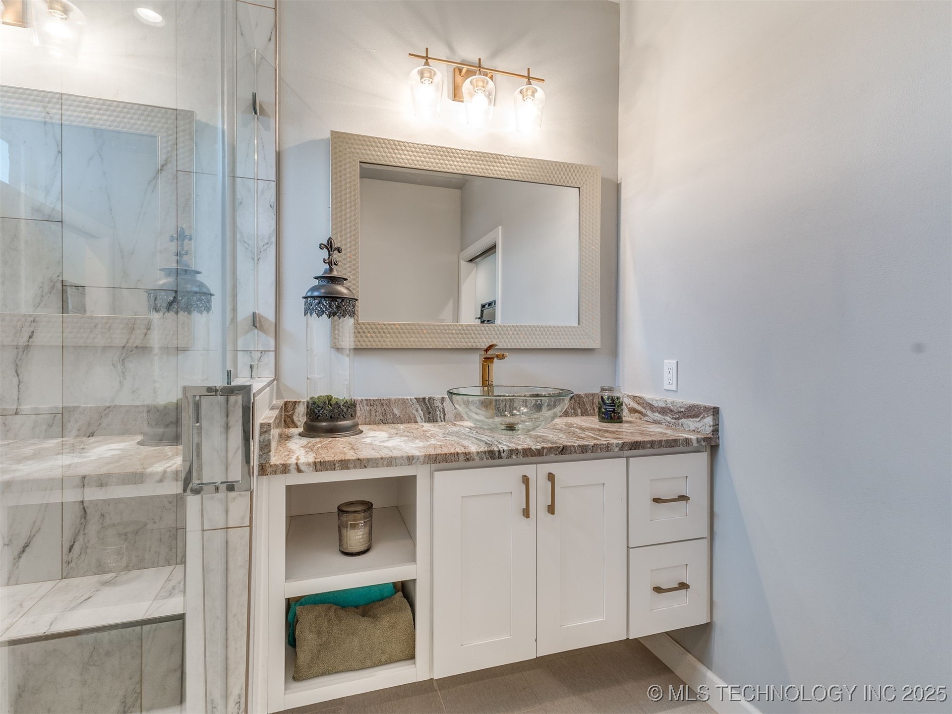 17243 S 21st East Avenue Property Photo 34