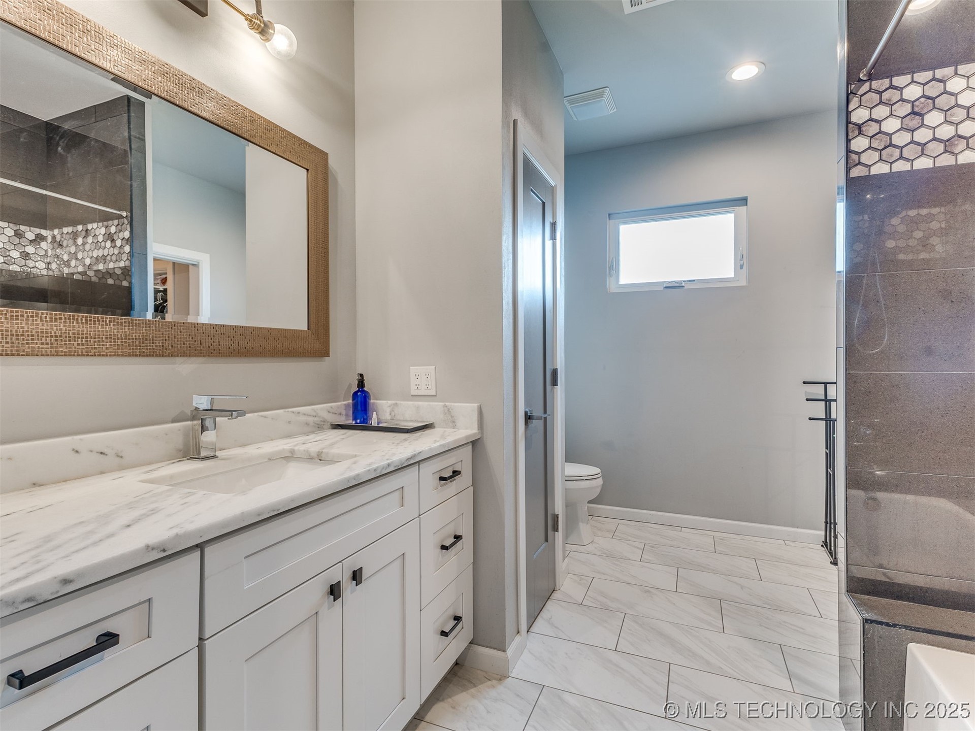 17243 S 21st East Avenue Property Photo 50