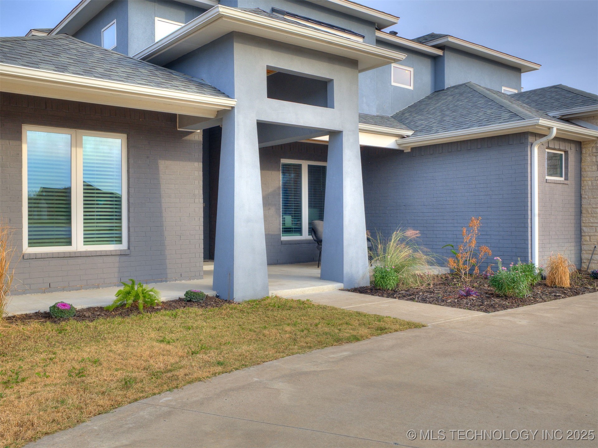 17243 S 21st East Avenue Property Photo 65