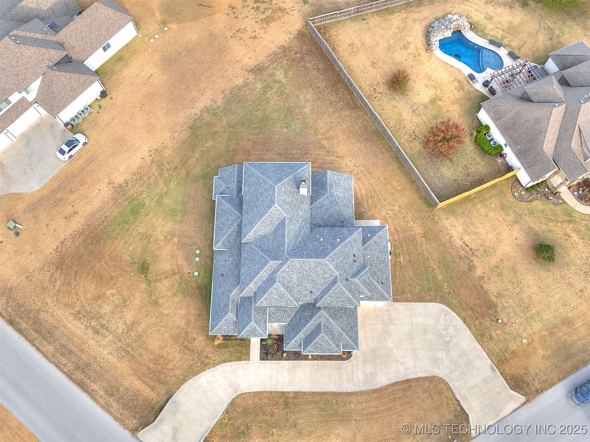 17243 S 21st East Avenue Property Photo 74