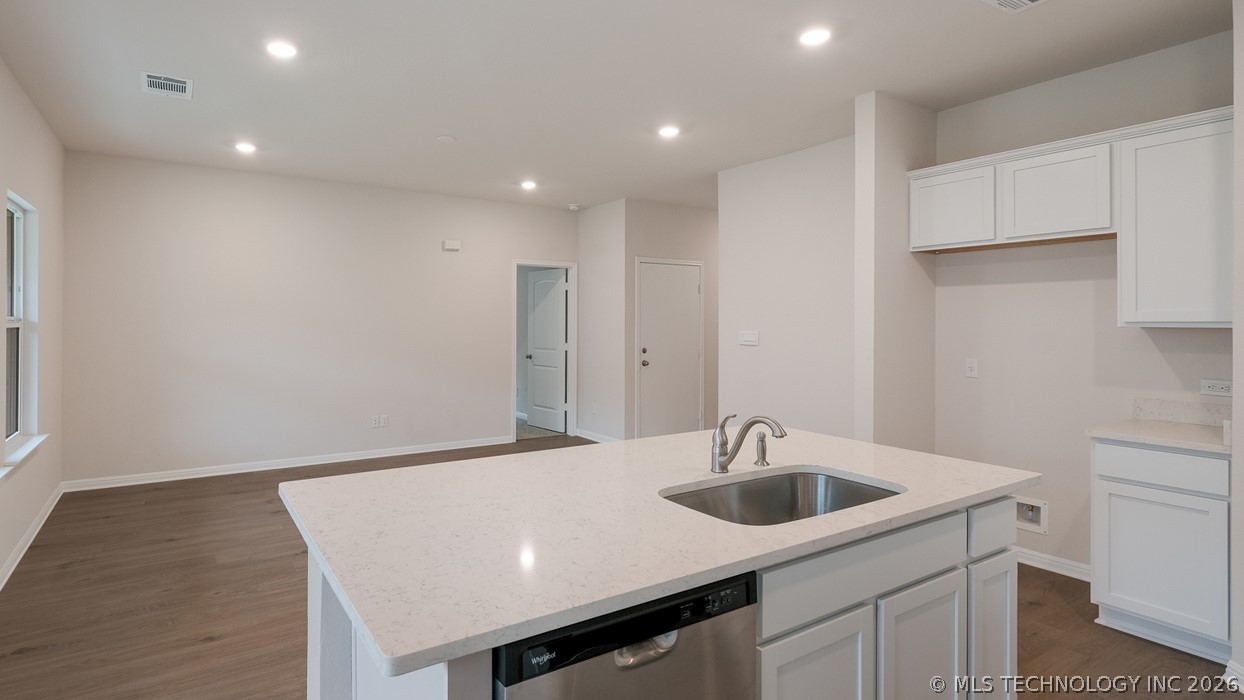 3510 N 35th Court Property Photo 10