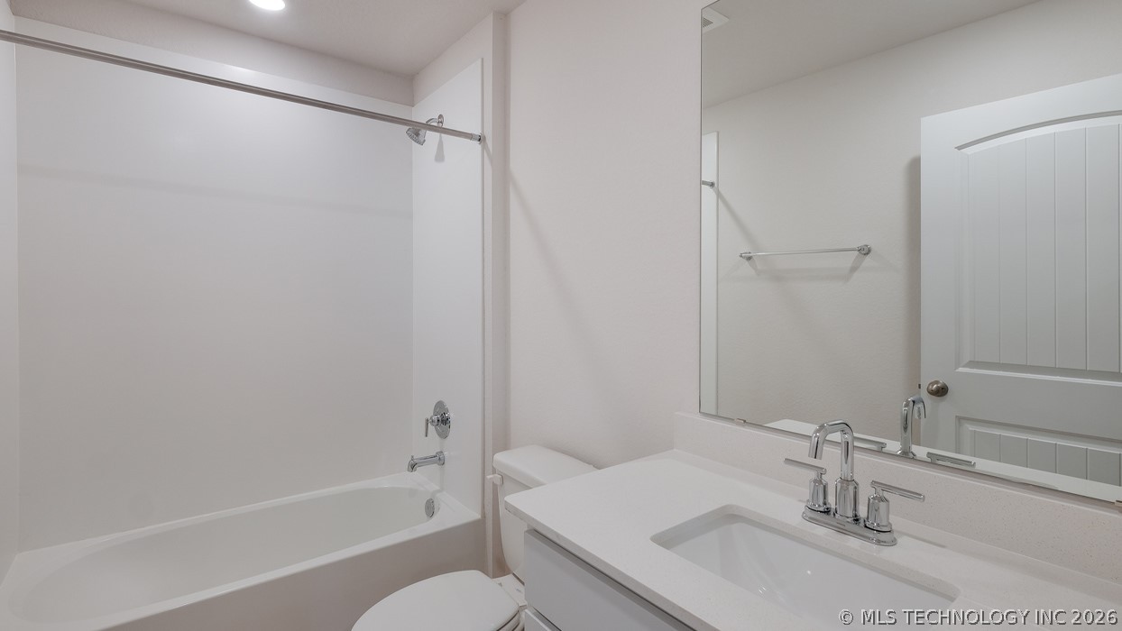 3510 N 35th Court Property Photo 17