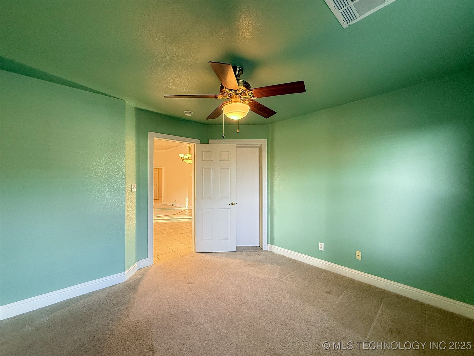 1205 Legacy Drive Property Photo 10