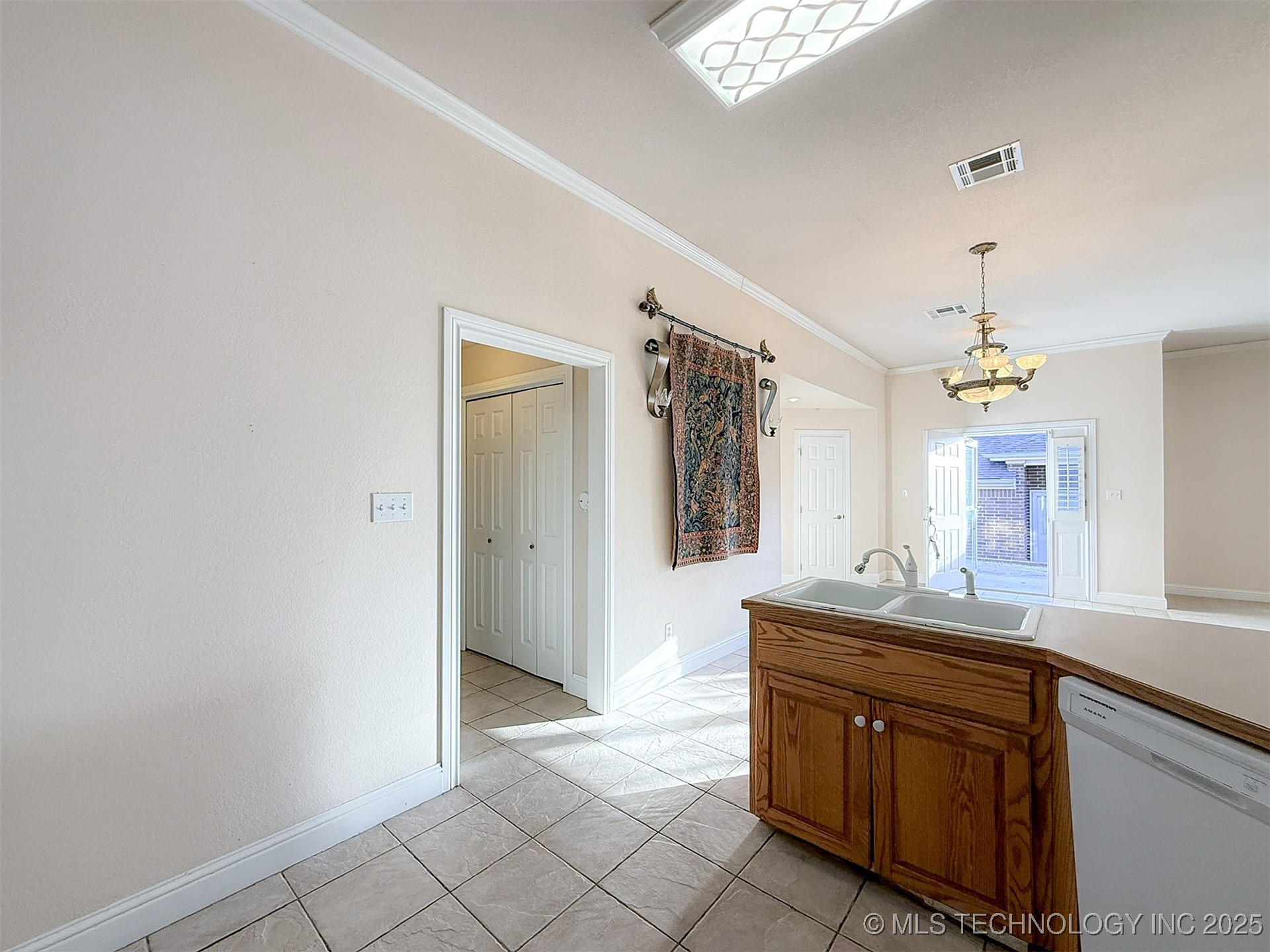 1205 Legacy Drive Property Photo 14