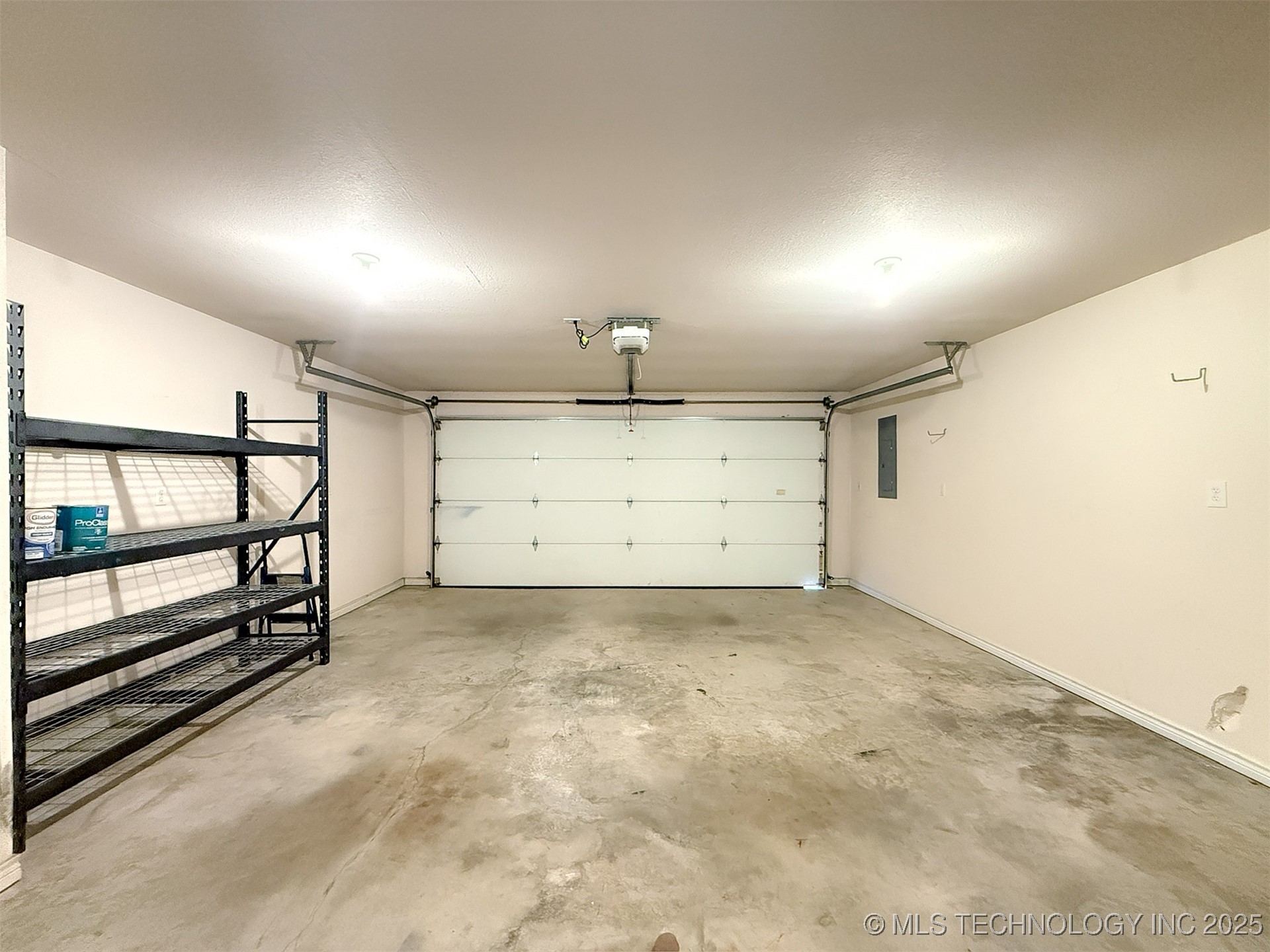 1205 Legacy Drive Property Photo 16