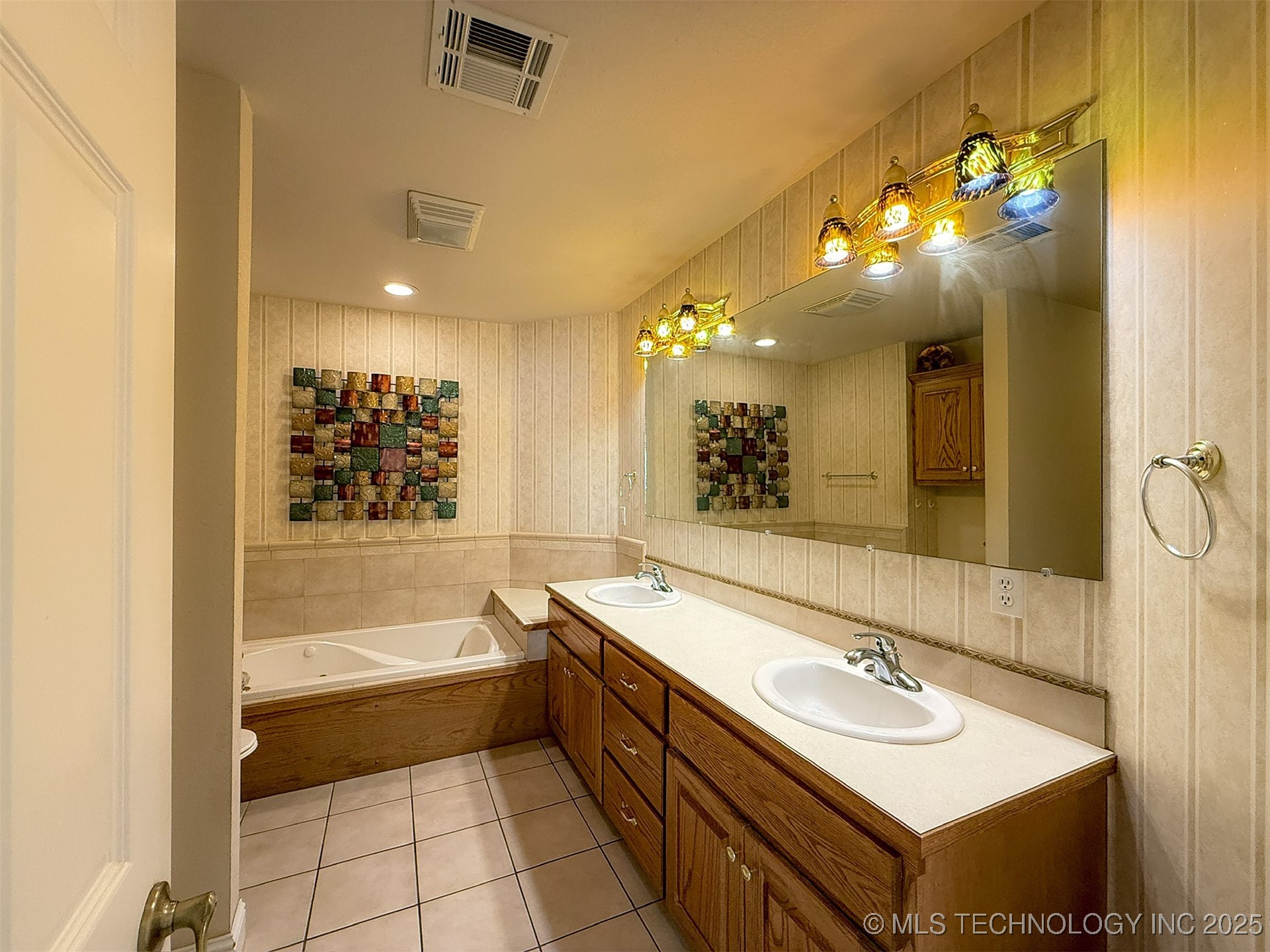 1205 Legacy Drive Property Photo 23