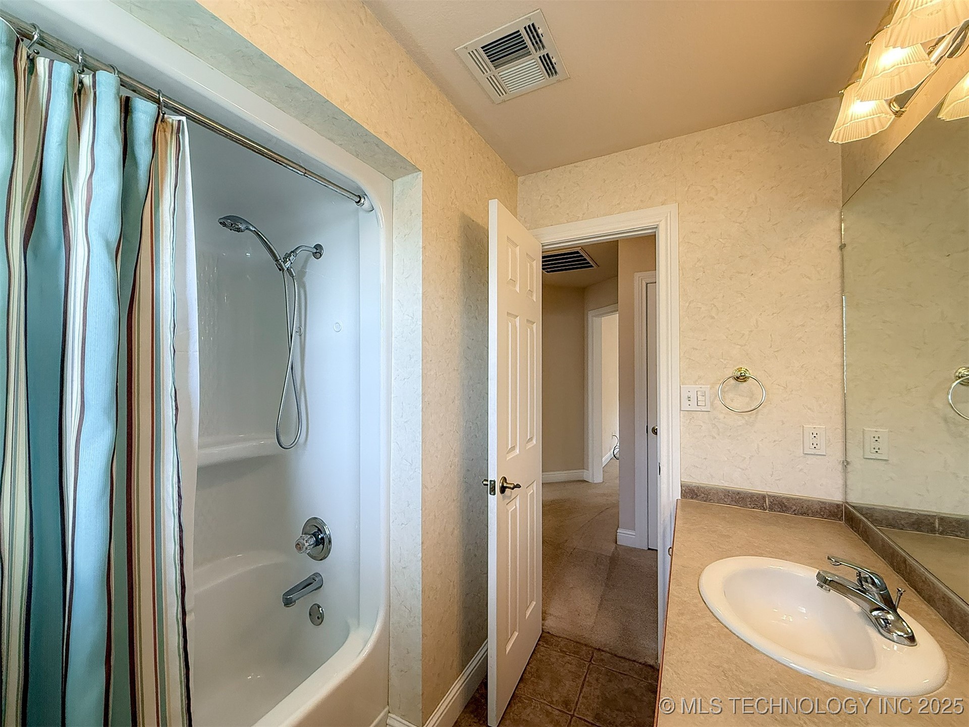 1205 Legacy Drive Property Photo 30