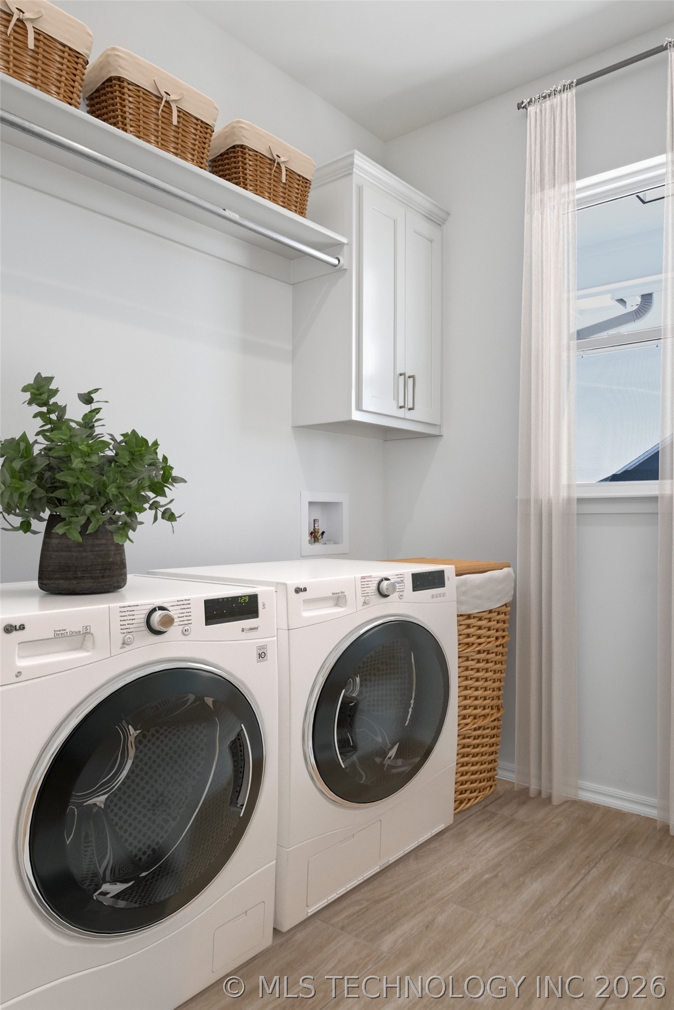 16272 S 90 Avenue E Property Photo 10