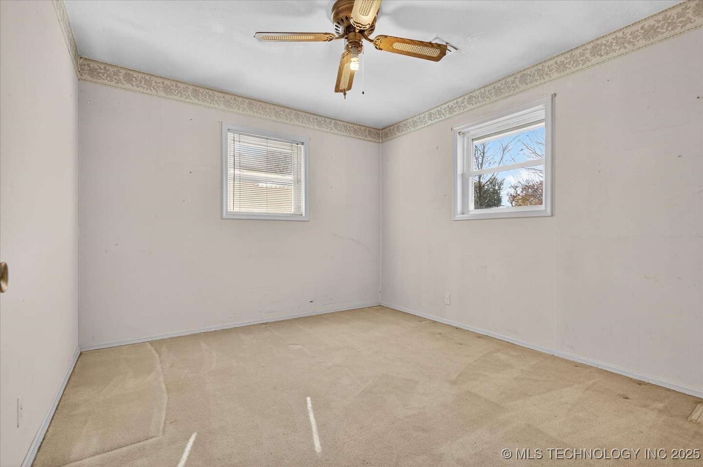 241 Ne Myers Avenue Property Photo 20