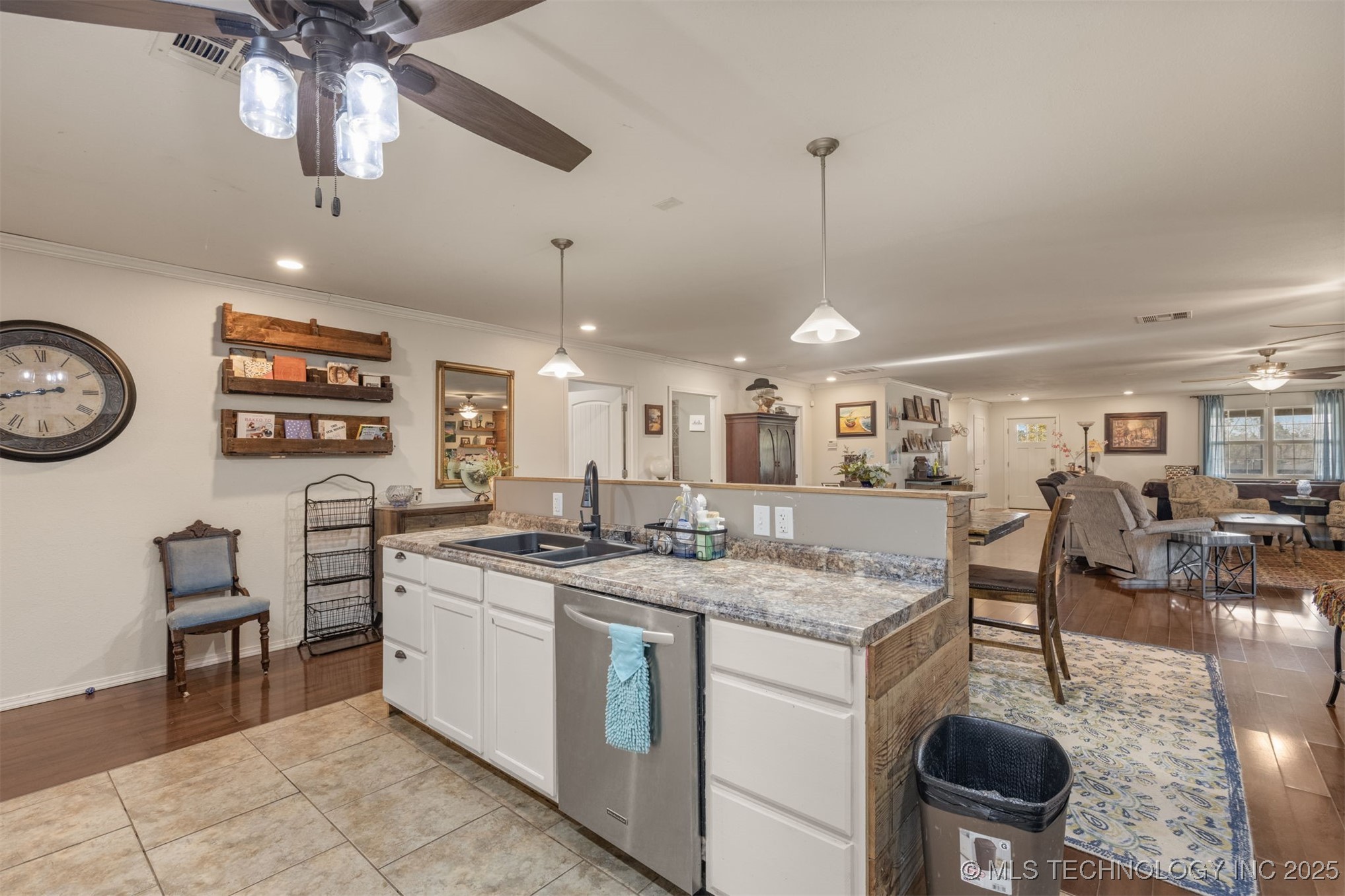 15391 S 413th East Avenue Property Photo 23