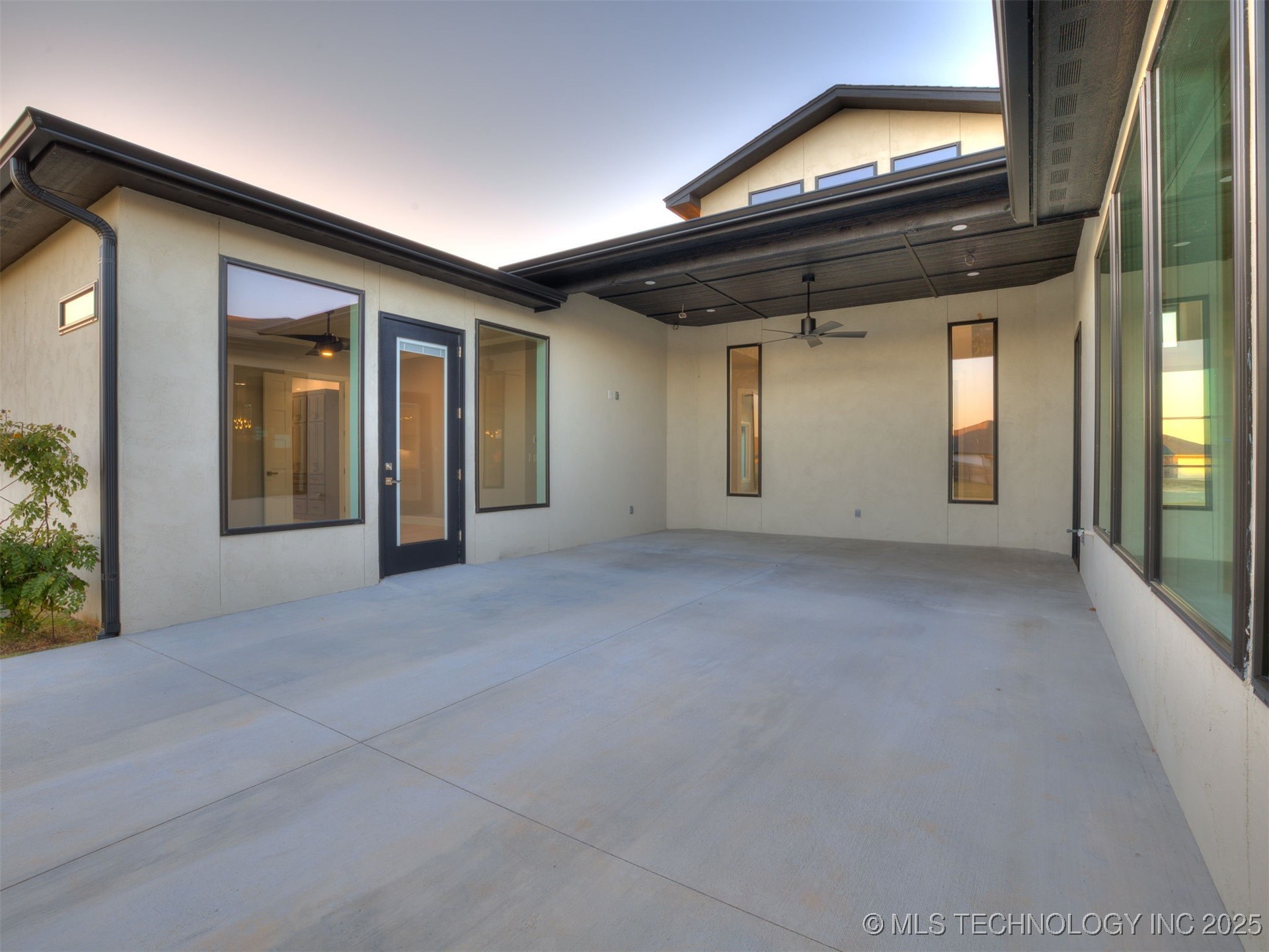 5908 E 126th Street S Property Photo 5