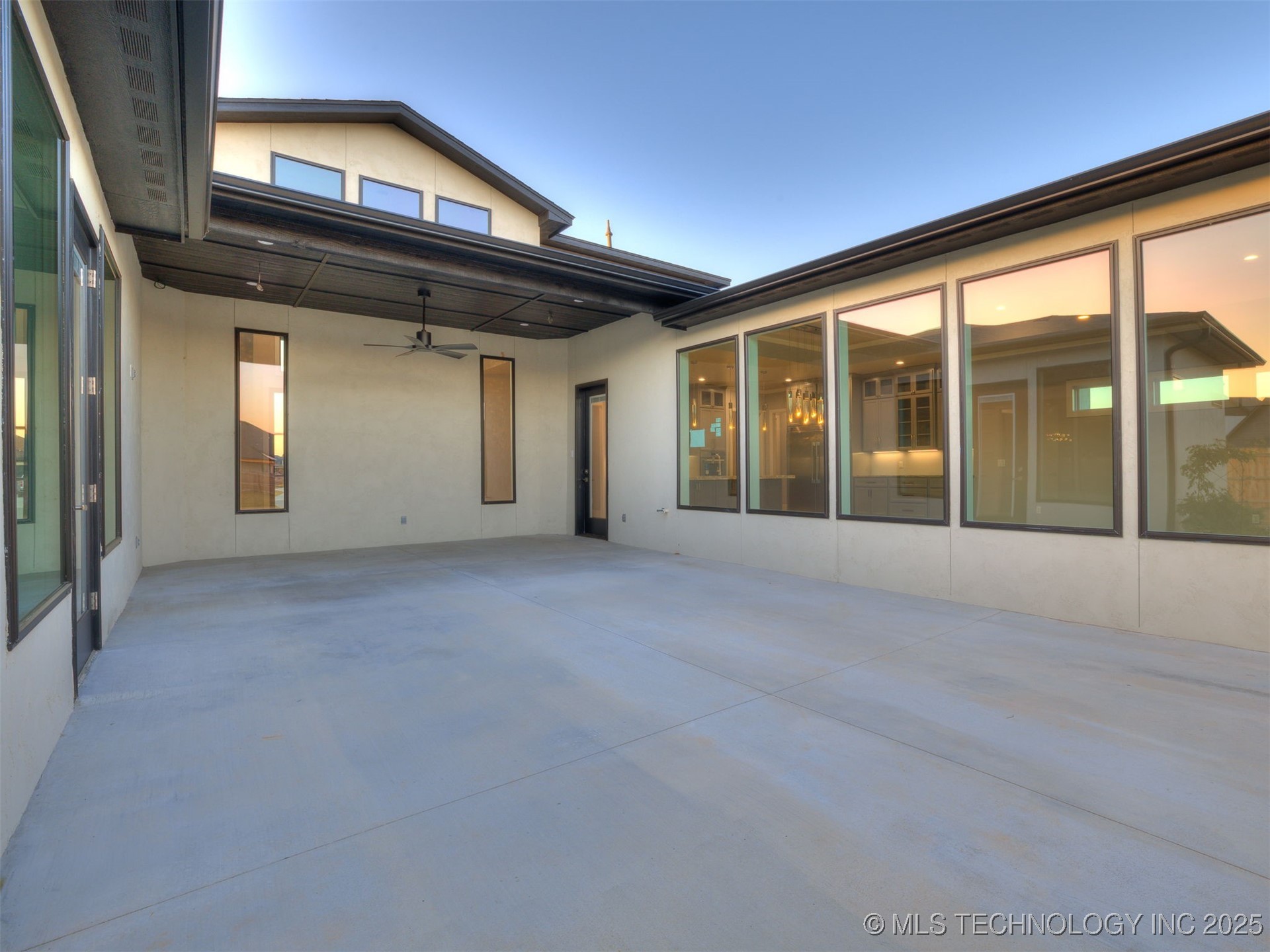 5908 E 126th Street S Property Photo 6