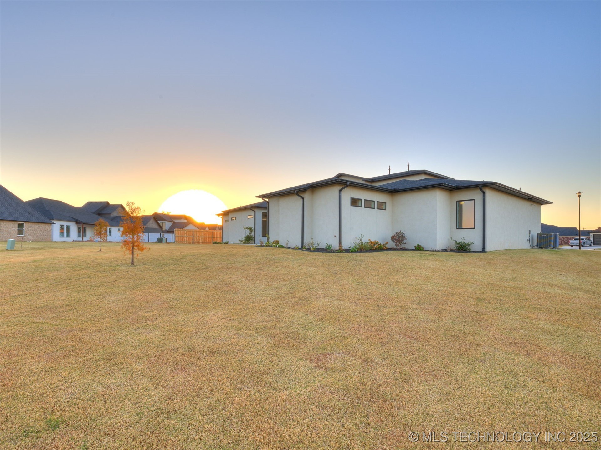 5908 E 126th Street S Property Photo 8