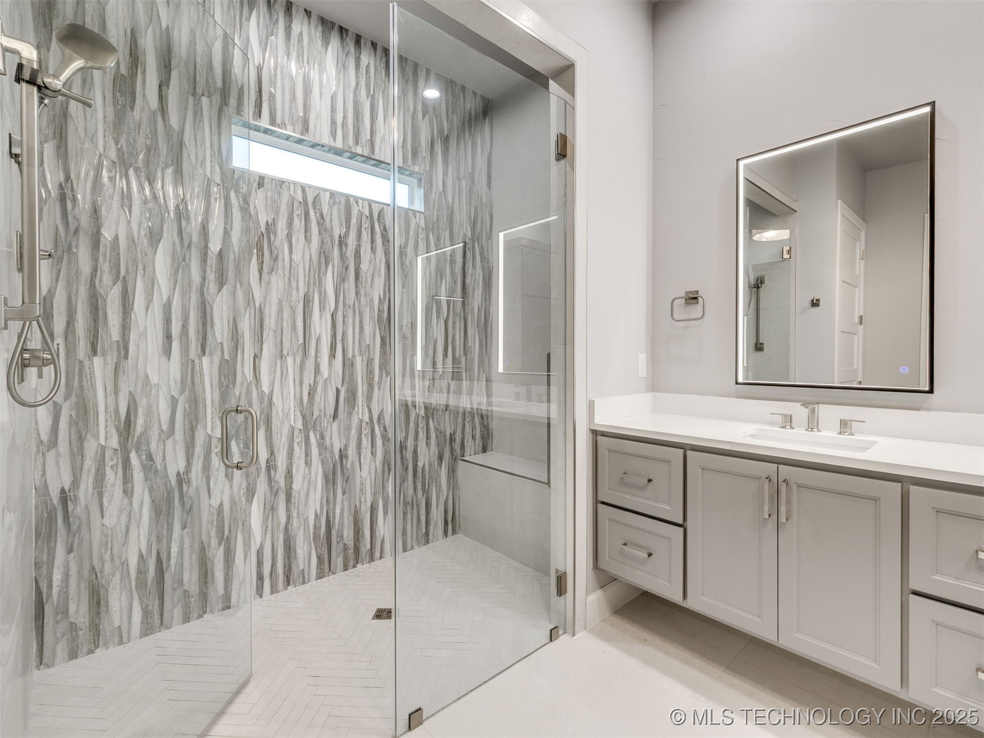 5908 E 126th Street S Property Photo 24