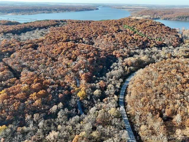 Oakridge Property Photo 7