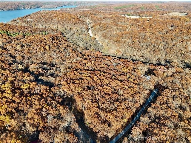 Oakridge Property Photo 8