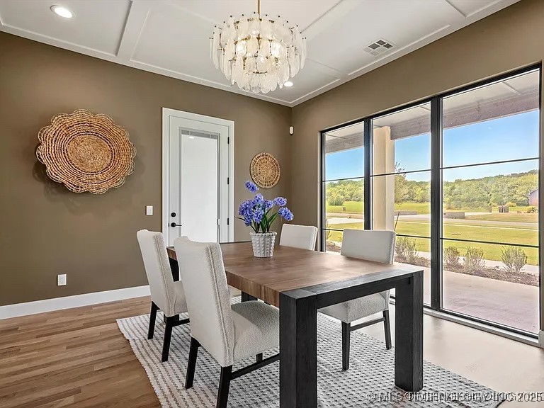 15419 S 27th East Avenue Property Photo 10