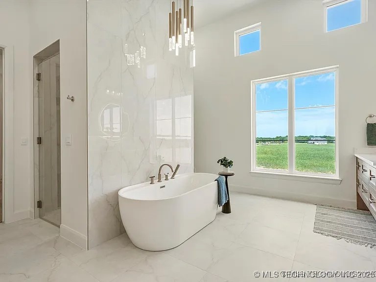 15419 S 27th East Avenue Property Photo 25