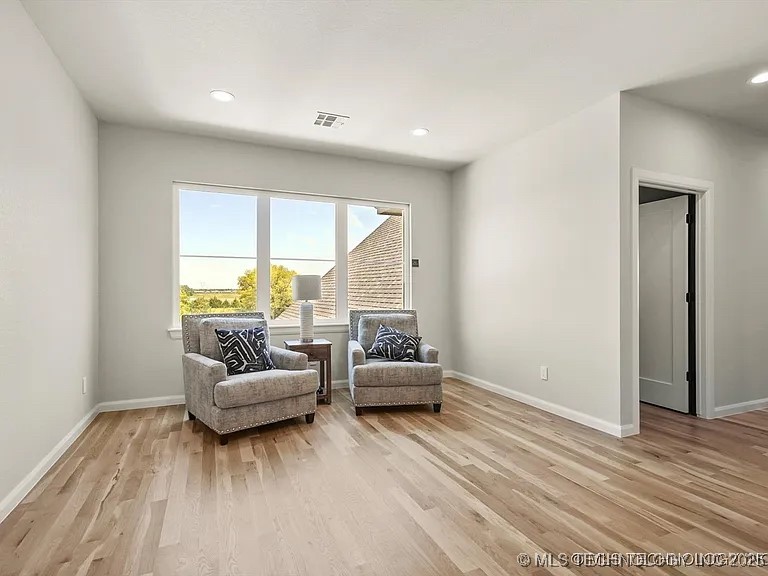 15419 S 27th East Avenue Property Photo 31